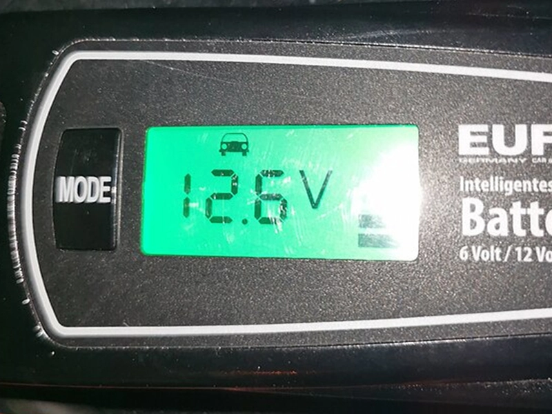car battery voltage chart